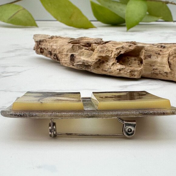 Vintage Early Plastic Horse & Cowboy Brooch With Silhouette Design - Picture 6 of 6